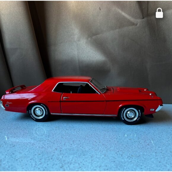 Mercury Cougar 1969 Die-Cast Model 1:18 Scale Red Collectible Car - Picture 3 of 10
